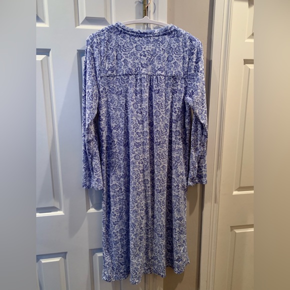 Nightgown Size Medium Aria Collection - Picture 3 of 5